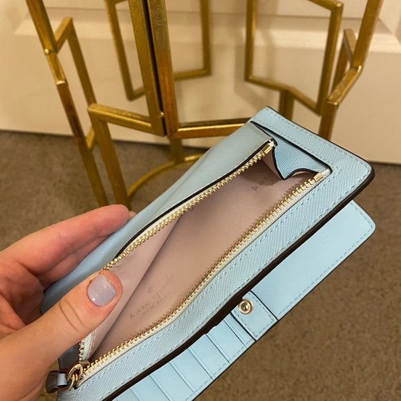 Kate Spade wallet ♠️ - Picture 4 of 5